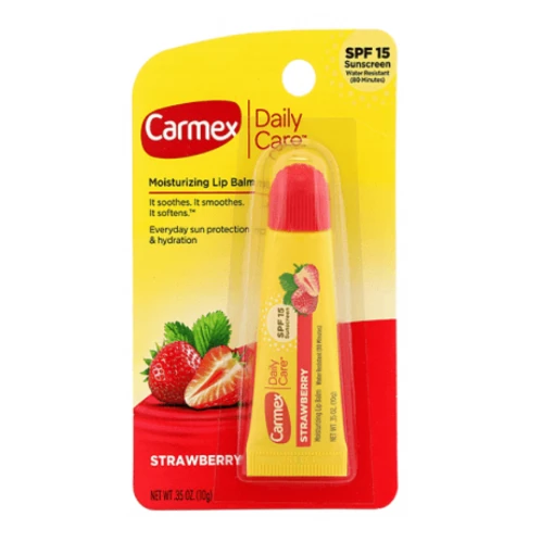 مرطب شفاه طبي بالفراولة من كارميكس - 10غ